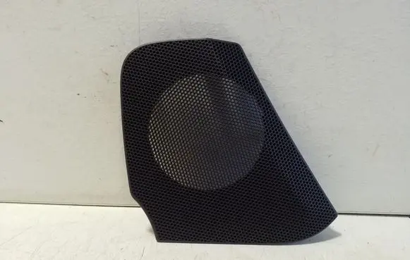Audi Q3 8U Front door speaker cover trim 8U0035409