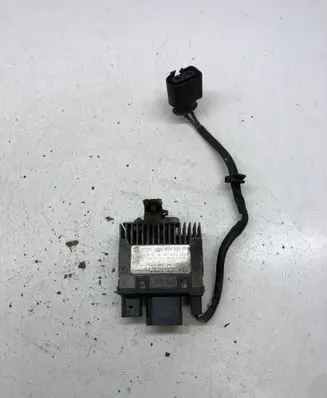 Coolant fan relay