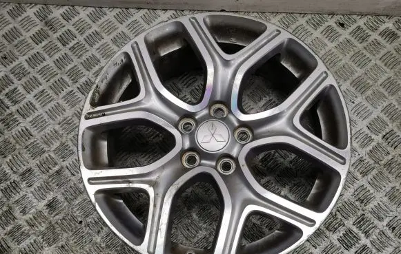 R18 alloy rim