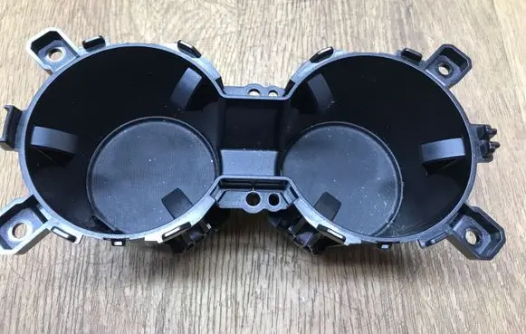 Cup holder front