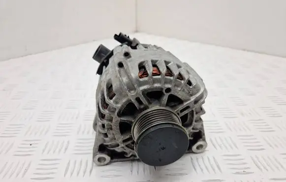 Peugeot 208 II Generator/alternator 9835689480 2740473C FG12T163