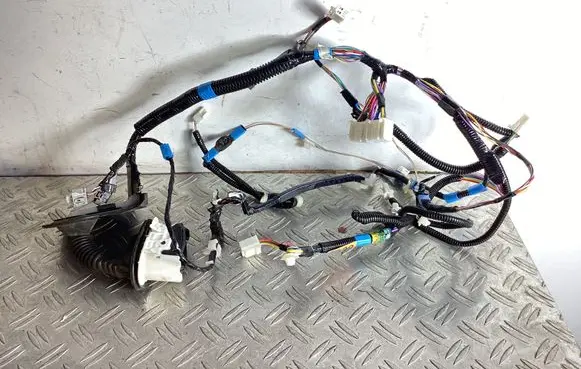 Lexus GS 250 350 300H 450H Front door wiring loom 8215130d60f