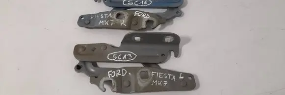 Ford Fiesta Engine bonnet/hood hinges 8A6116800