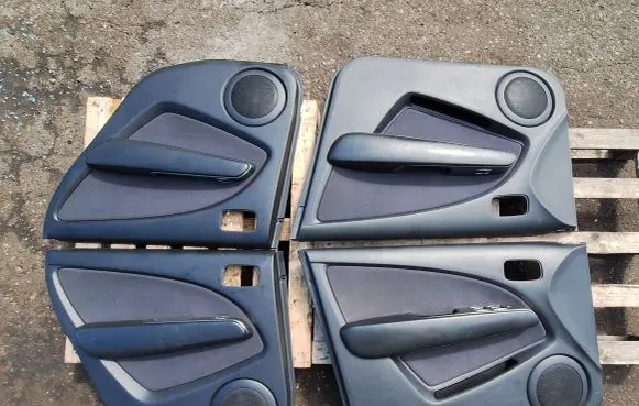 Mitsubishi Outlander Door card panel trim set MR456050 MR456049