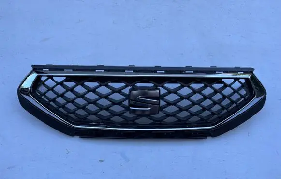 Seat Tarraco Front bumper upper radiator grill 5FJ853654B