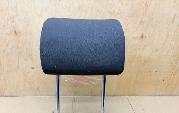 Volkswagen Polo V 6R Rear seat headrest 