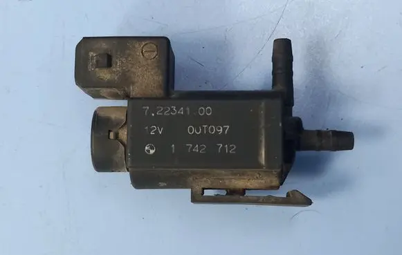 Vacuum valve