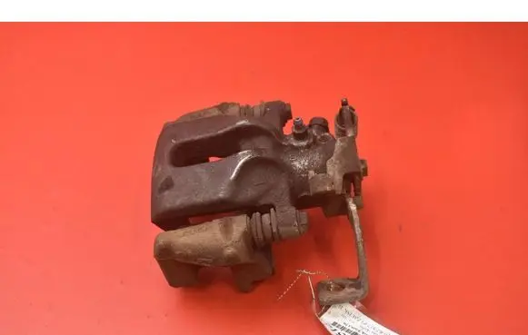 Toyota Auris E180 Rear brake caliper 