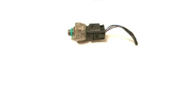 BMW 3 G20 G21 Air conditioning (A/C) pressure sensor 9323658