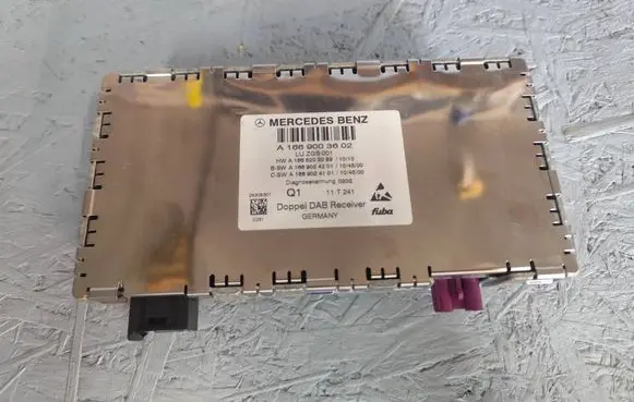 Mercedes-Benz C W204 Antenna control unit A1669003602 A1668202089 A1669024201