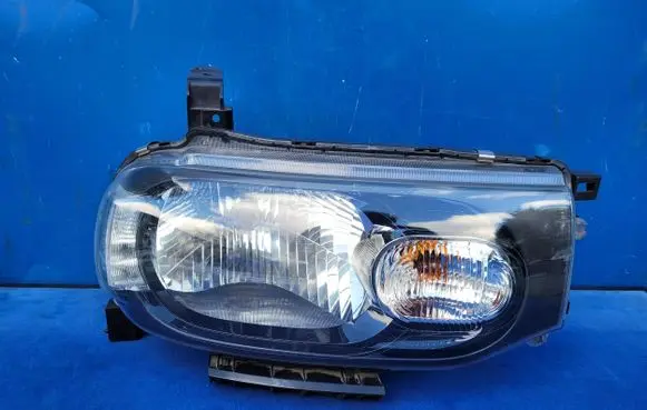 Nissan Cube Z12 Headlight/headlamp P8190 ANGIELSKA