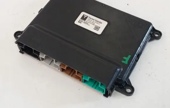Tesla Model S Air conditioner control unit module 1034215-00-A