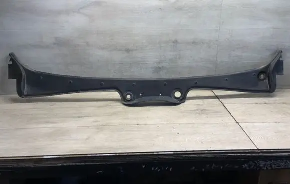 BMW 5 E60 E61 Wiper trim 7027083 74850610