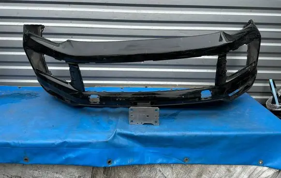 Porsche Cayenne (9Y0 9Y3) Front bumper 9Y0807221E 9Y0807061E