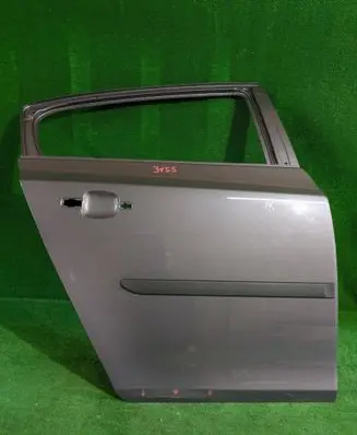 Rear door