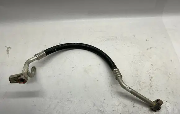 Air conditioning (A/C) pipe/hose