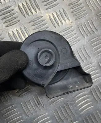 Volkswagen PASSAT CC Horn signal