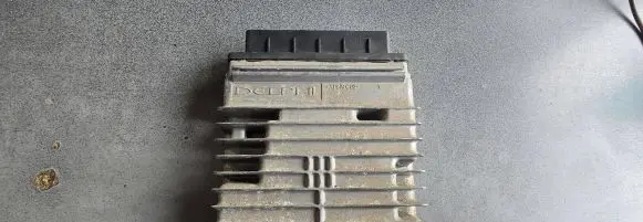 Ford Mondeo Mk III Engine control unit/module 4S71-12A650-LA RO411CO20D 12244720