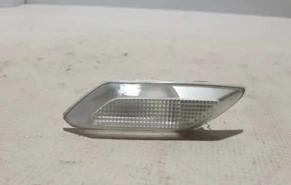 Dacia Sandero III Front fender indicator light 261212750R