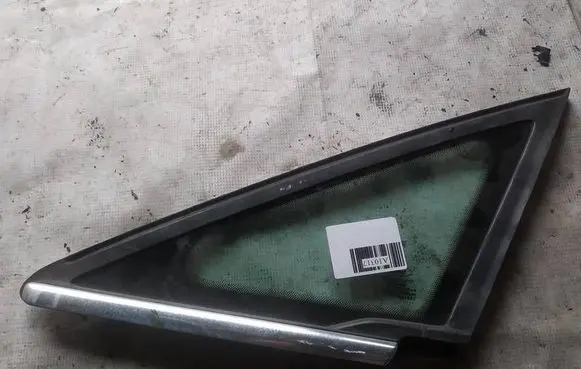 Ford Grand C-MAX Front triangle window/glass as2