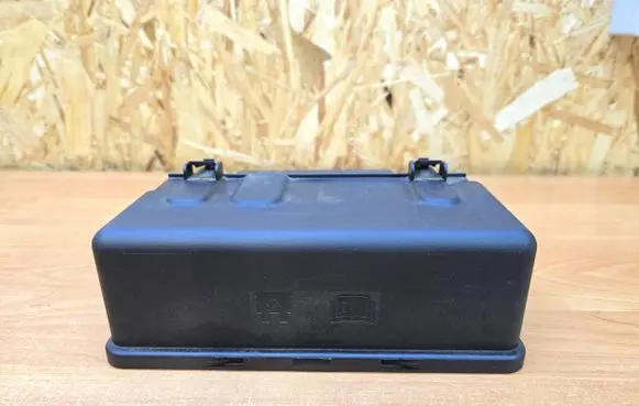 Volvo V40 Fuse box cover 30659177 C9Y1C2