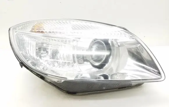 Skoda Fabia Mk2 (5J) Headlight/headlamp 24783200R
