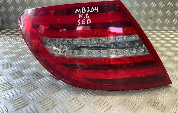 Mercedes-Benz C W204 Rear/tail lights 2048205464