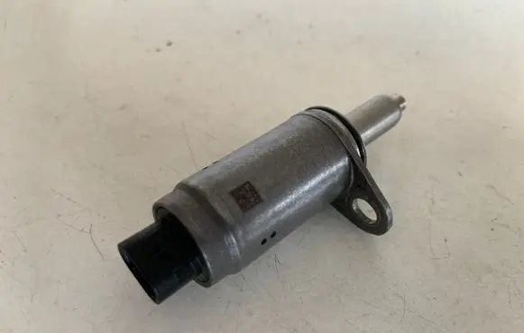 Audi Q5 SQ5 Camshaft vanos timing valve 06E103697Q
