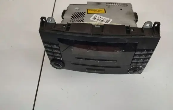Mercedes-Benz A W169 Radio/CD/DVD/GPS head unit A1698201589