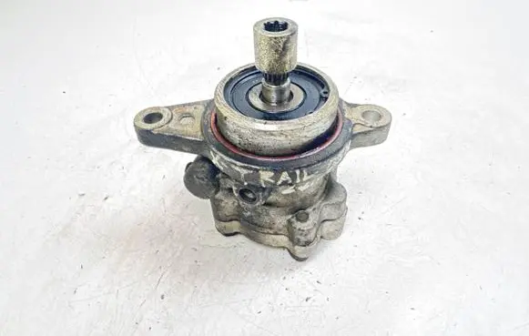 Nissan X-Trail T30 Power steering pump 8H800 3X242144
