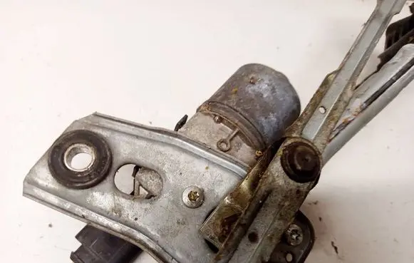 Opel Astra H Wiper motor 0390241538