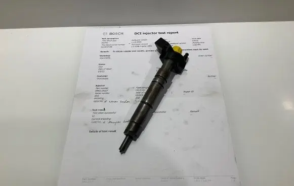 Mercedes-Benz CLS C219 Fuel injector A6420700587 6420700587 0445115027