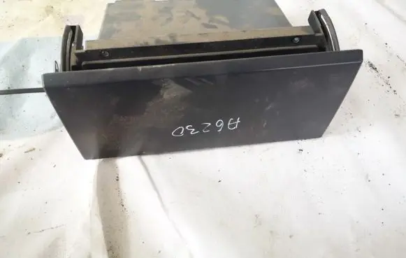 Citroen Berlingo Glove box 9613133077