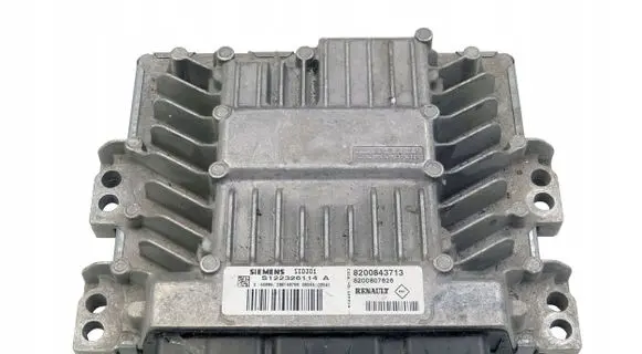 Renault Megane II Engine control unit/module 8200843713