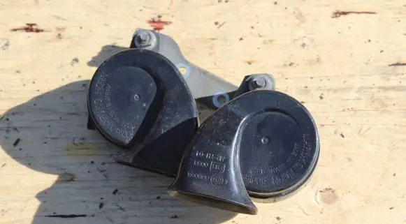 Subaru Legacy Horn signal