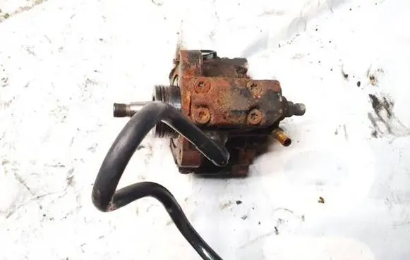 Fuel injection high pressure pump
