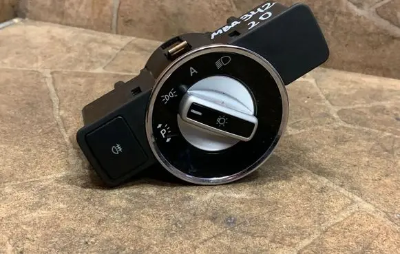Mercedes-Benz E W212 Light switch 