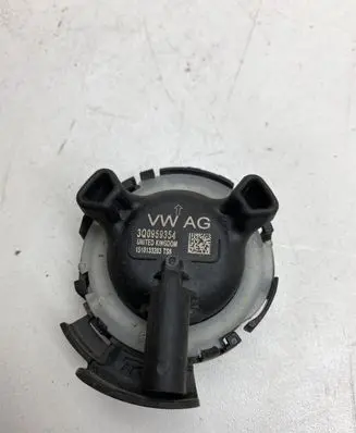 Volkswagen PASSAT B8 Airbag deployment crash/impact sensor 3Q0959354