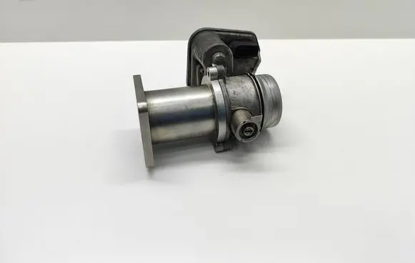 BMW 5 E60 E61 Throttle valve 7804384 780438401 B70240723