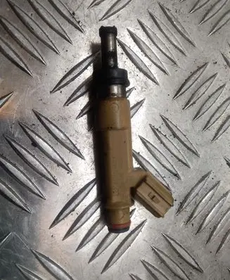 Toyota Prius (XW30) Fuel injector 2325001030 138033003