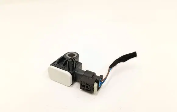 Mercedes-Benz A W176 Airbag deployment crash/impact sensor A1668210151 A0275458826
