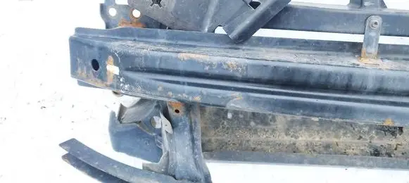 Volkswagen PASSAT B6 Front bumper cross member
