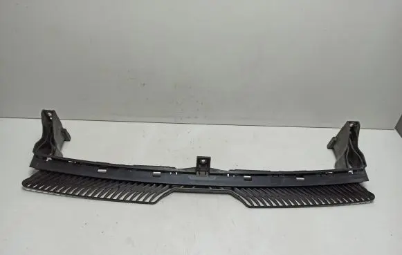 Volkswagen Tiguan Front bumper support beam 5NA805705C