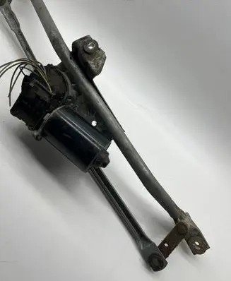 Volkswagen PASSAT B5.5 Wiper motor 3B1955113B