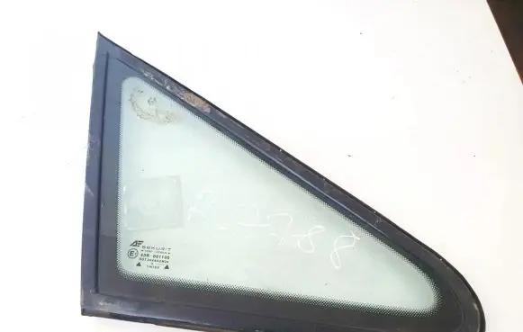 Ford Galaxy Front triangle window/glass 