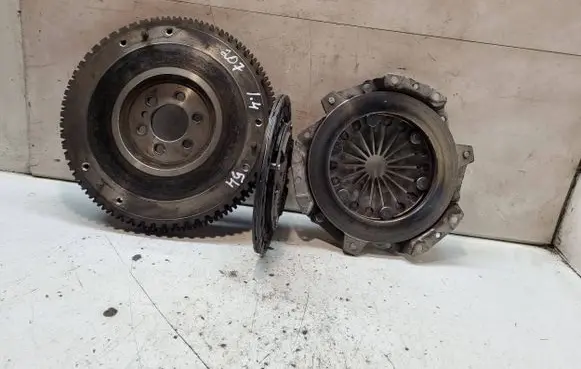 Peugeot 207 Clutch set kit 118019710 318024810