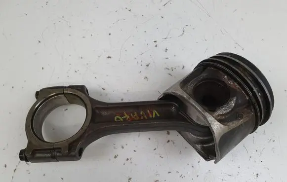Opel Vivaro Piston with connecting rod