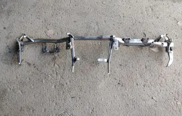 BMW 5 F10 F11 Dashboard cross member/frame bar 