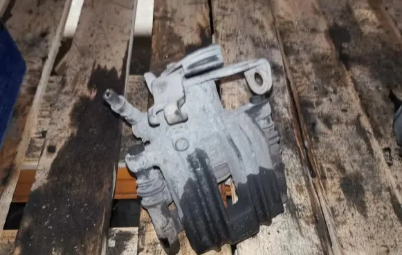 Audi A4 S4 B7 8E 8H Rear brake caliper