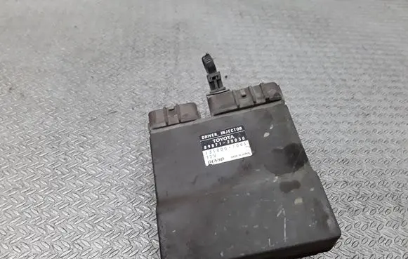 Toyota Corolla Verso E121 Fuel injection control unit/module 8987120030 1310001041